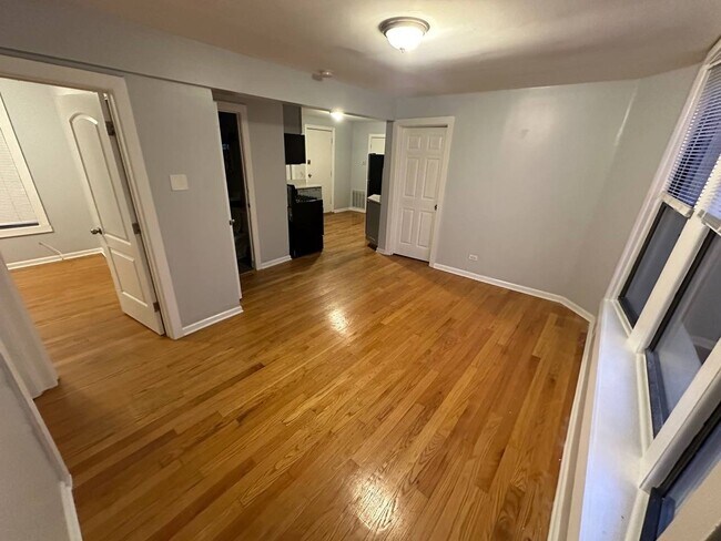 2606 W Le Moyne St in Chicago, IL - Building Photo - Building Photo