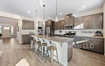 17903 NE 78th Way in Vancouver, WA - Building Photo - Building Photo