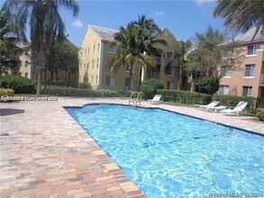777 SW 111th Way in Pembroke Pines, FL - Building Photo - Building Photo