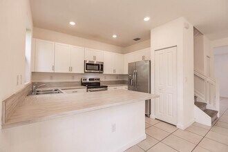 20742 NE 5th Ct in Miami, FL - Building Photo - Building Photo