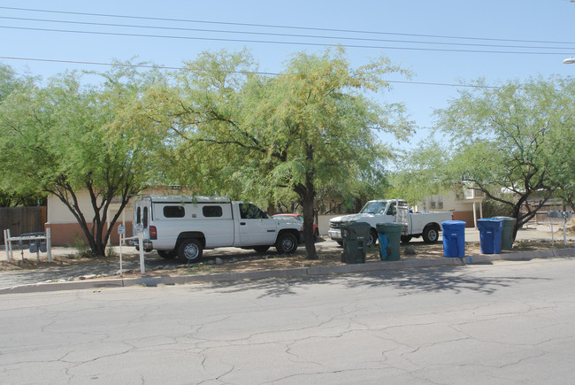 Delano 4Plex in Tucson, AZ - Building Photo - Building Photo