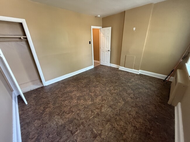 property at 637 N 6th St