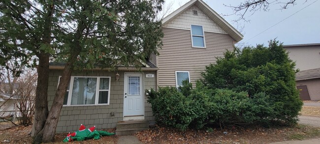 property at 925 Water St