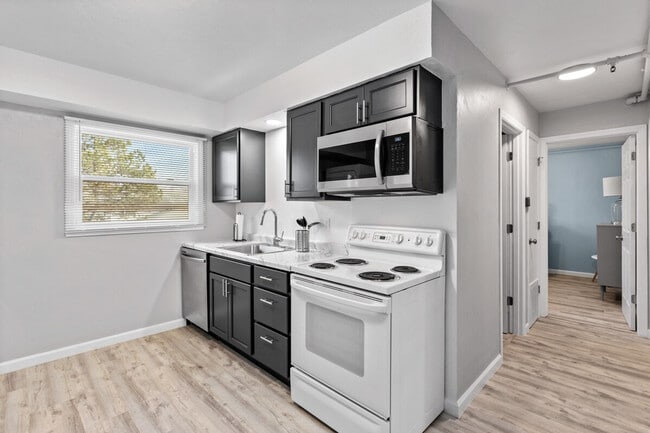 826 W Browning St, Unit SI ID1296527P in Appleton, WI - Foto de edificio - Building Photo