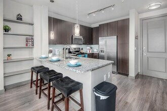 1628-1898-1898 Wyndale St in Houston, TX - Building Photo - Building Photo