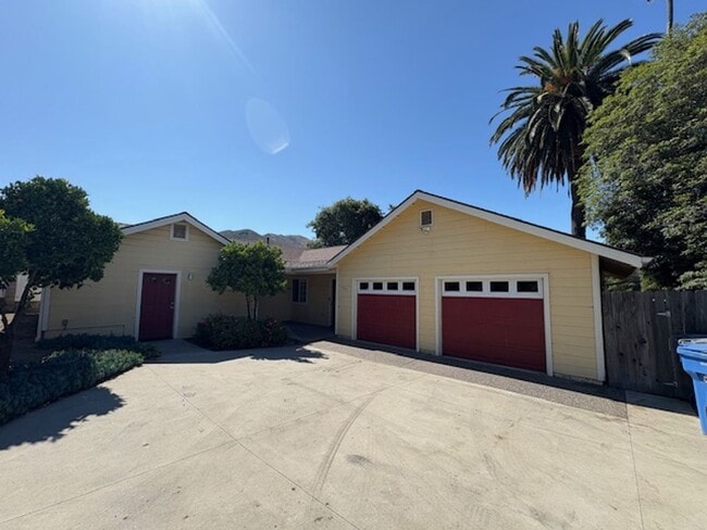 property at 1861 McCollum St