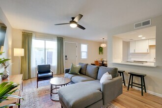 7915 E Keim Dr in Scottsdale, AZ - Building Photo - Building Photo