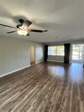 10980 104th Ave in Largo, FL - Building Photo - Building Photo