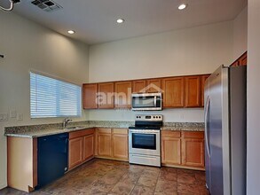 22972 W Gardenia Dr in Buckeye, AZ - Foto de edificio - Building Photo