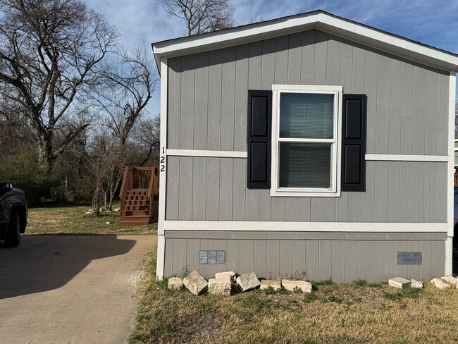 122 Prairie Dr in Sanger, TX - Building Photo - Building Photo