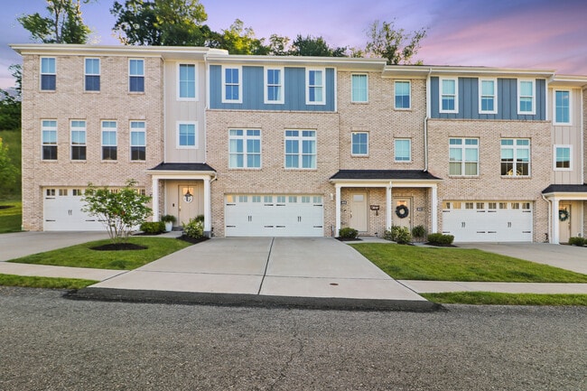 property at 414 Walnut Ct