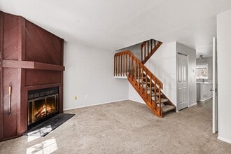 9696 W Chatfield Ave in Littleton, CO - Building Photo - Building Photo