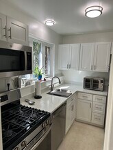 10301 Montrose Ave in Bethesda, MD - Building Photo - Building Photo