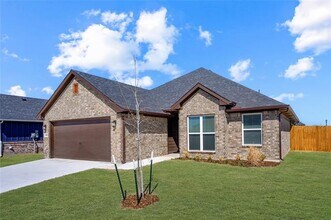 2801 Tulip Dr in Sherman, TX - Building Photo - Building Photo