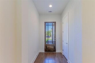 1617 Woodwind Ln in Austin, TX - Building Photo - Building Photo