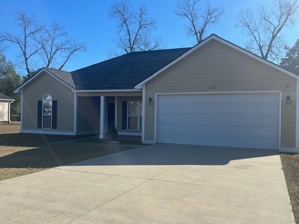 112 Huntingdon Dr in Leesburg, GA - Building Photo