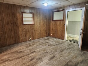 8 E Railroad St in Sandwich, IL - Building Photo - Building Photo