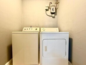 812 5th St, Unit B in West Palm Beach, FL - Building Photo - Building Photo