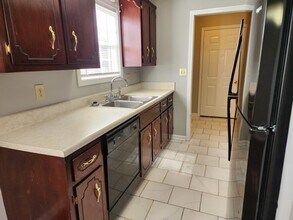3264 N Senseney Cir in Clarksville, TN - Building Photo - Building Photo