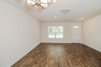 1907 Bay St in Cayce, SC - Building Photo - Building Photo