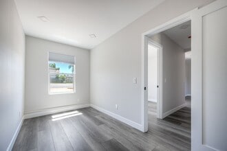 199 Twin Oaks Cir in Chula Vista, CA - Building Photo - Building Photo