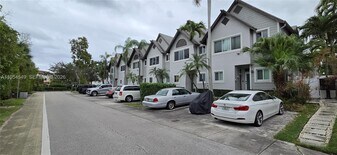 1000 SE 2nd St in Fort Lauderdale, FL - Building Photo