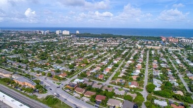 3102 N Dixie Hwy in Boca Raton, FL - Building Photo - Building Photo