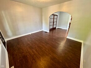 909 N Emerson Ave in Indianapolis, IN - Building Photo - Building Photo
