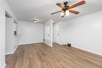 1341 Caminito Gabaldon in San Diego, CA - Building Photo - Building Photo