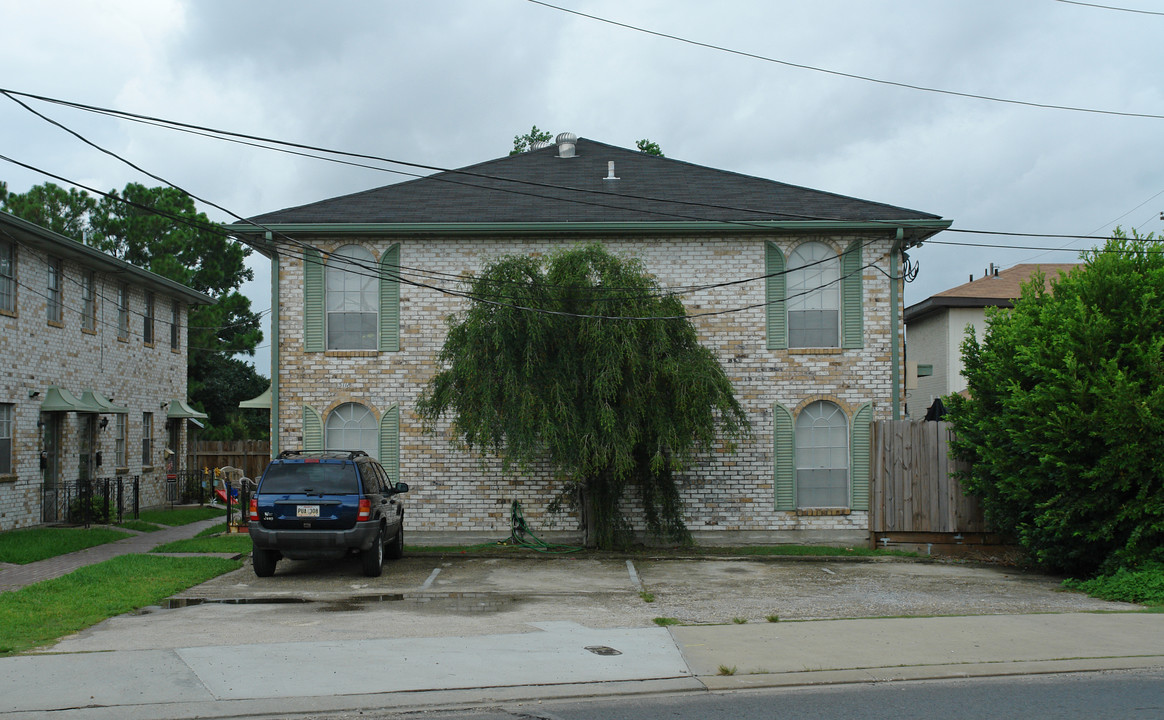 3112-3118 Transcontinental Dr in Metairie, LA - Foto de edificio