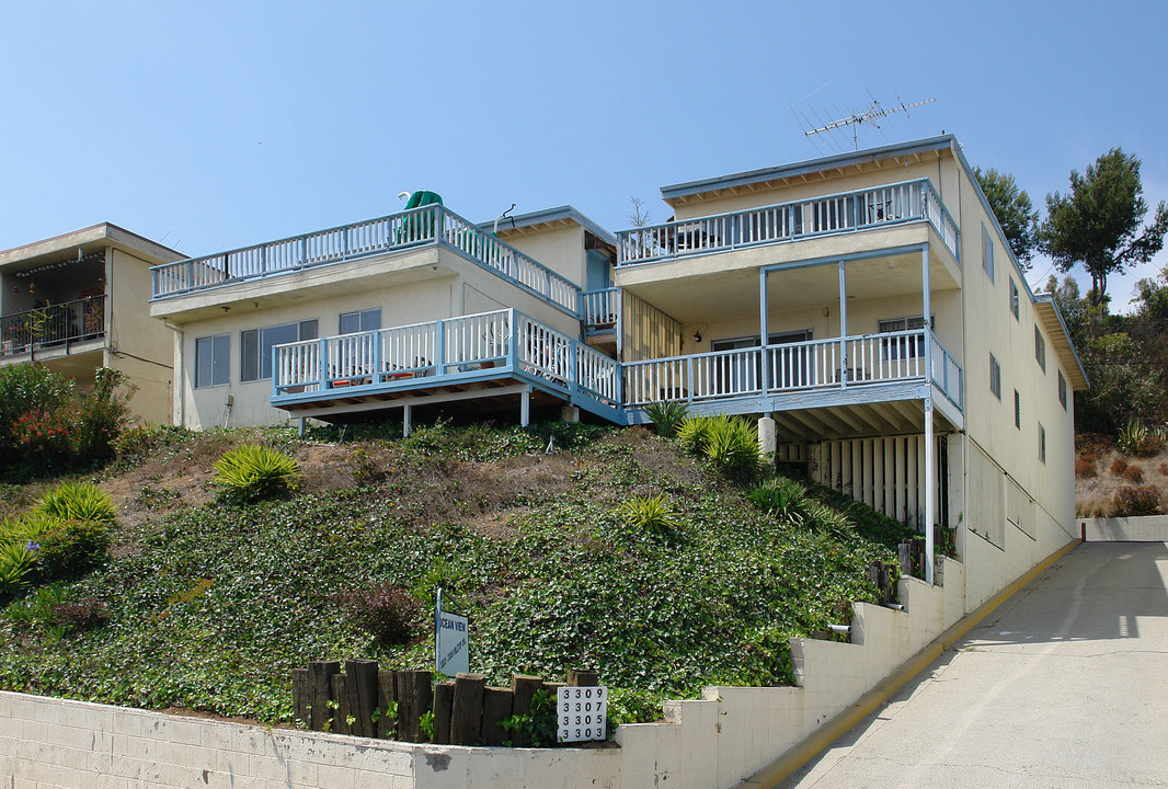 Ocean View Apartments in Ventura, CA - Building Photo