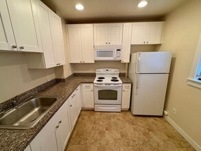 4401 Rainier Ave S in Seattle, WA - Building Photo - Building Photo