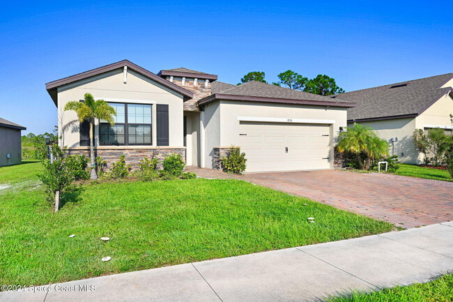 856 Old Country SE Rd in Palm Bay, FL - Building Photo - Building Photo