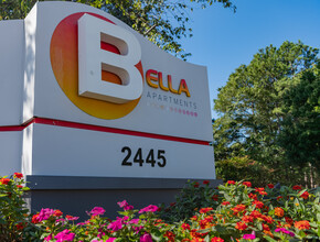 Bella Apartments in Norcross, GA - Building Photo - Building Photo