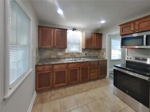 6821 Thomas Ave S in Minneapolis, MN - Building Photo - Building Photo