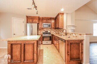 18421 Sunrise Pines Dr in Montgomery, TX - Building Photo - Building Photo
