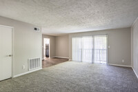 Ascent At Riverdale in Riverdale, GA - Building Photo - Interior Photo