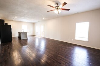 414 E Harrison St in Springfield, MO - Foto de edificio - Building Photo