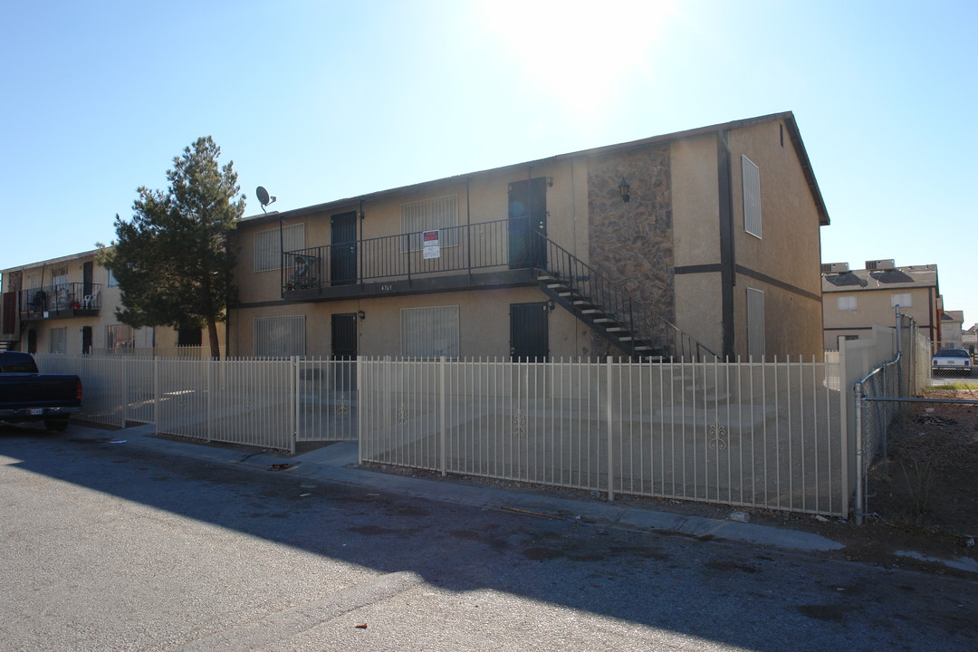 4765 Thunderbolt Ave in Las Vegas, NV - Building Photo