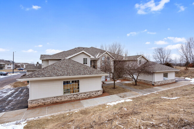 Oakridge Apartments