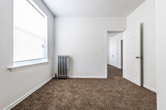 500 S Laramie in Chicago, IL - Building Photo - Building Photo