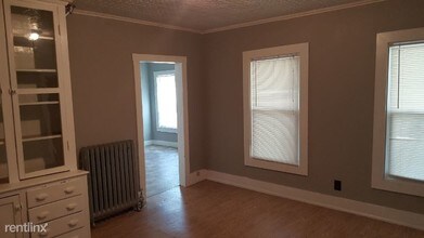 19 Varney St in Lowell, MA - Building Photo - Building Photo