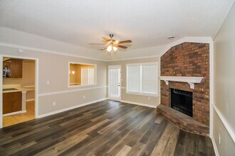 4369 Pointe North Cove in Memphis, TN - Building Photo - Building Photo