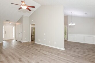 300 Windsor Brook Ln SE in Lawrenceville, GA - Building Photo - Building Photo