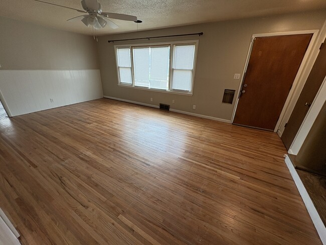 8915 E 3rd Pl in Tulsa, OK - Building Photo - Building Photo