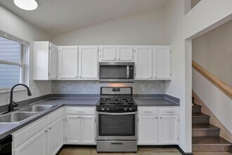 950 Robmeyer Dr in Columbus, OH - Building Photo - Building Photo