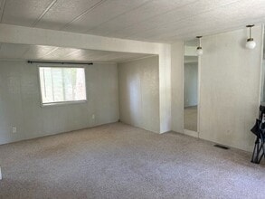 251 Bullion Rd in Elko, NV - Building Photo - Building Photo