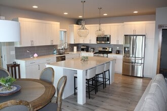 5454 Westmorland Dr in Bozeman, MT - Foto de edificio - Building Photo