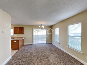 6017 Namozine Ct in Raleigh, NC - Foto de edificio - Building Photo