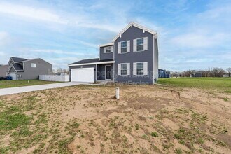 25245 Vargas in Mattawan, MI - Building Photo - Building Photo